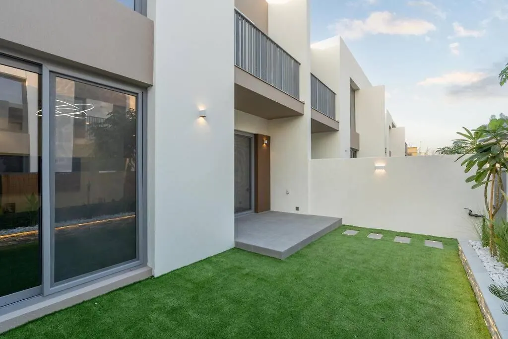 Nice 3 Bedrooms In Tilal Al Ghaf Dubai