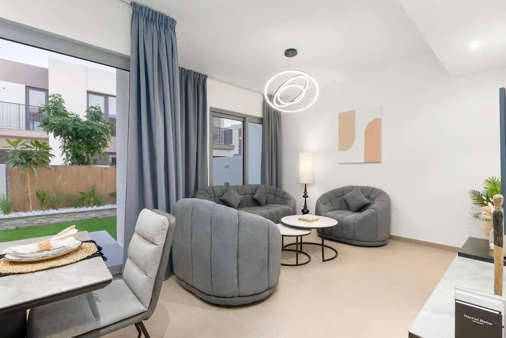 Apartment Nice 3 Bedrooms In Tilal Al Ghaf Dubai