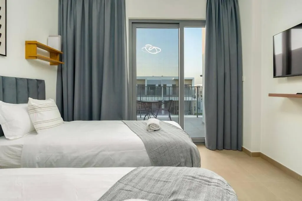 Nice 3 Bedrooms In Tilal Al Ghaf Dubai