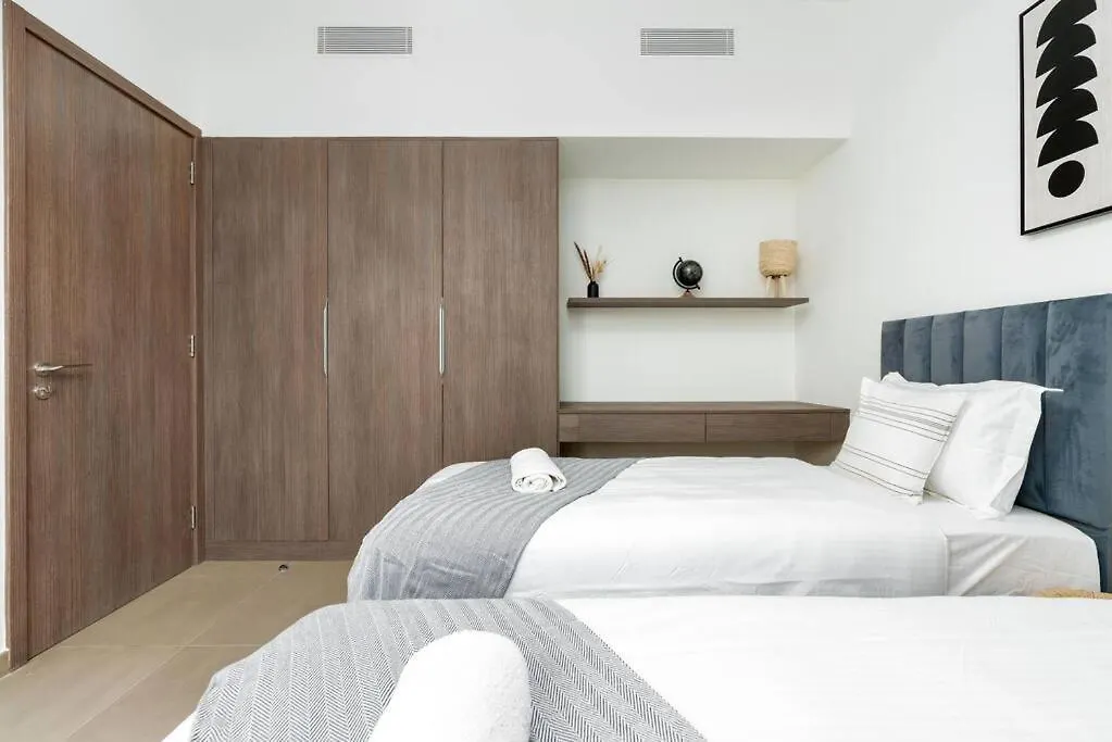 Nice 3 Bedrooms In Tilal Al Ghaf Dubai 0*,  United Arab Emirates