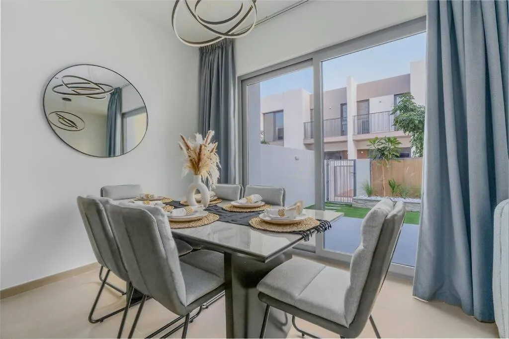 Nice 3 Bedrooms In Tilal Al Ghaf Dubai Apartment