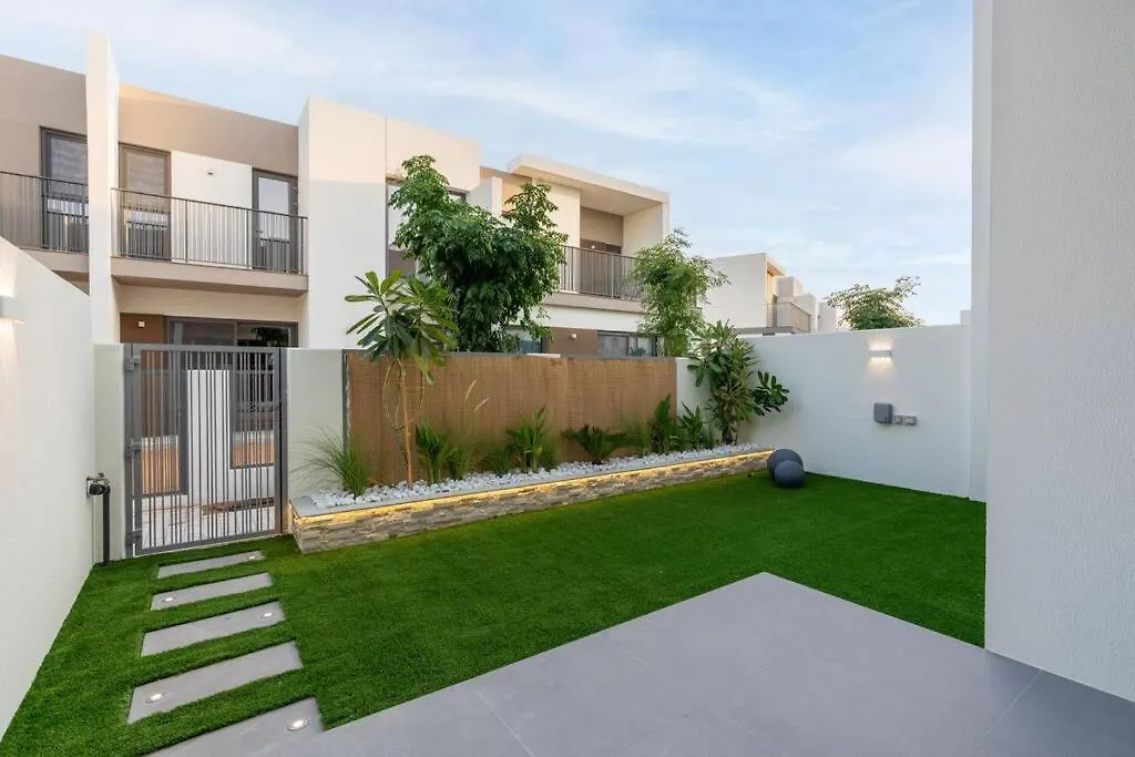 Nice 3 Bedrooms In Tilal Al Ghaf ドバイ